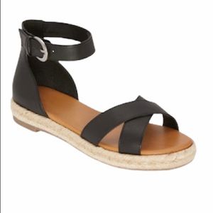 a.n.a women’s Blaze ankle strap flat sandals